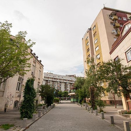 5 Star Central Studio Skopje Esterno foto